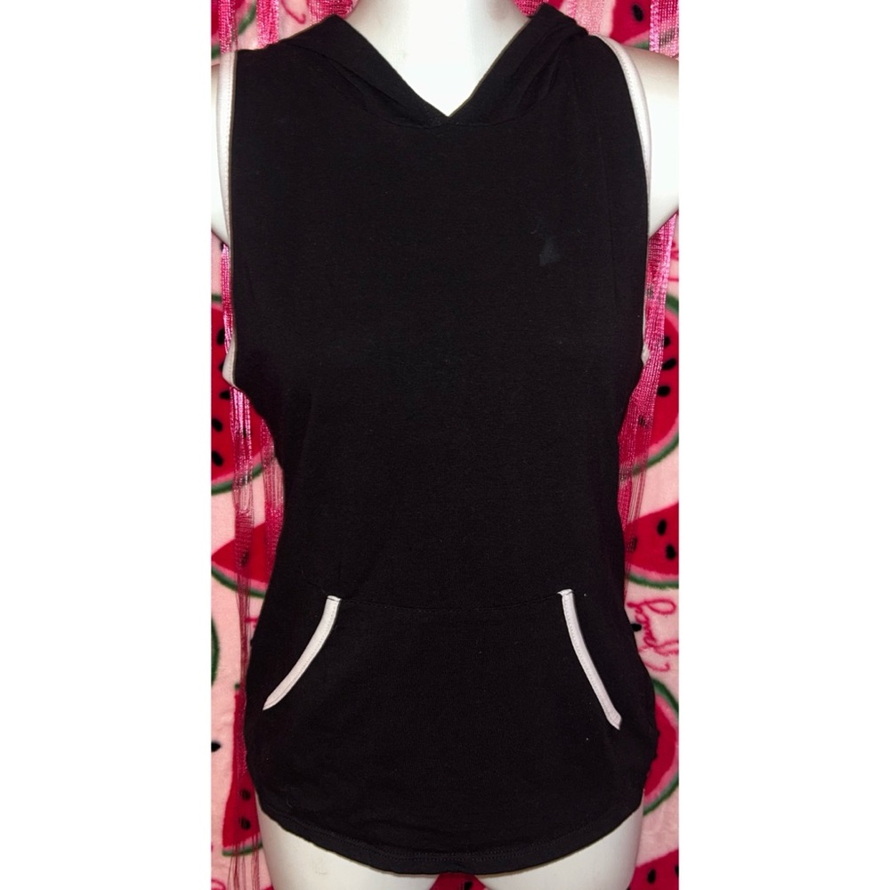🖤 Y2K Cross-Back Hooded Tank Top